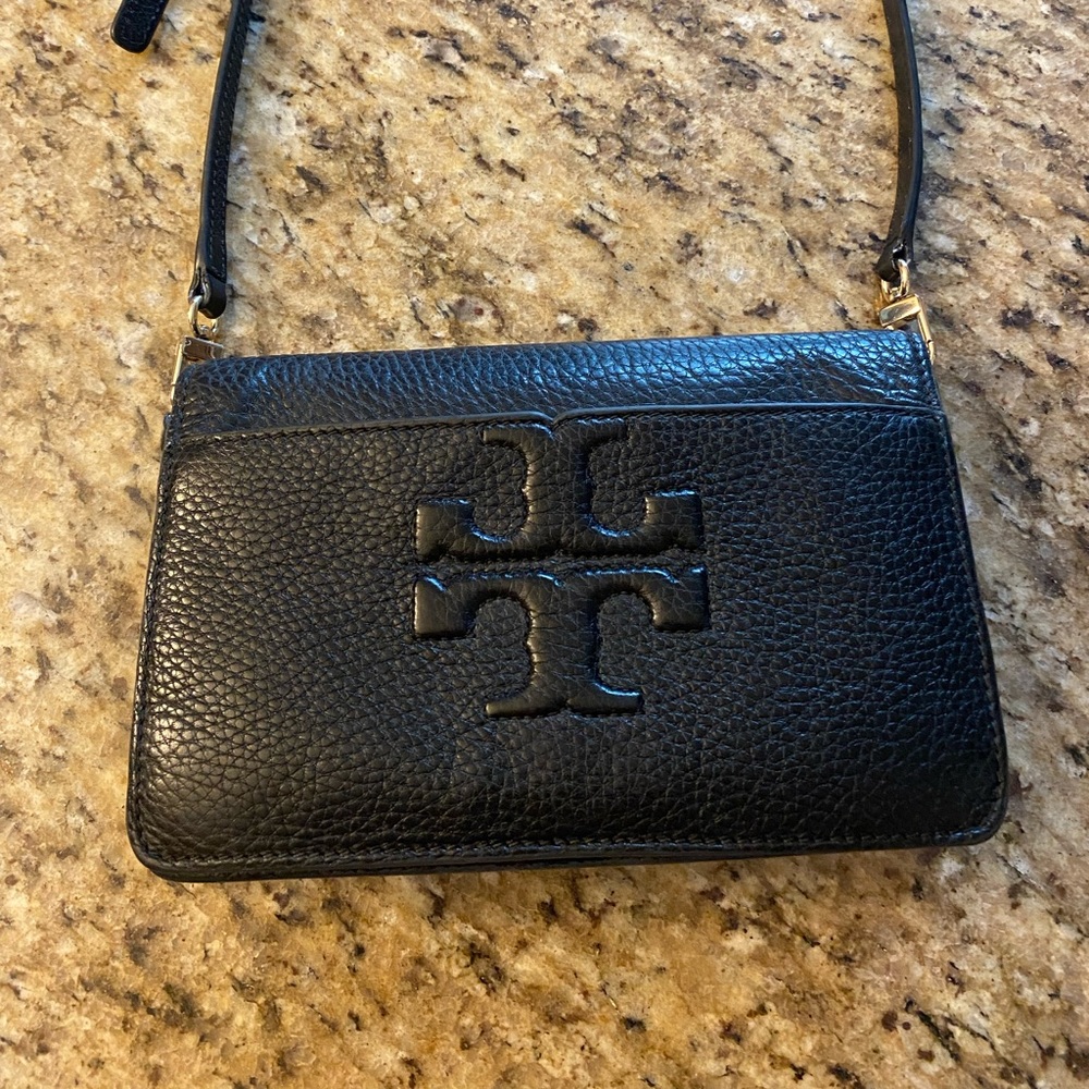 Tory Burch Bombe T Black Leather Crossbody